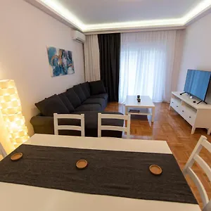 Ελέγξτε τη διαθεσιμότητα